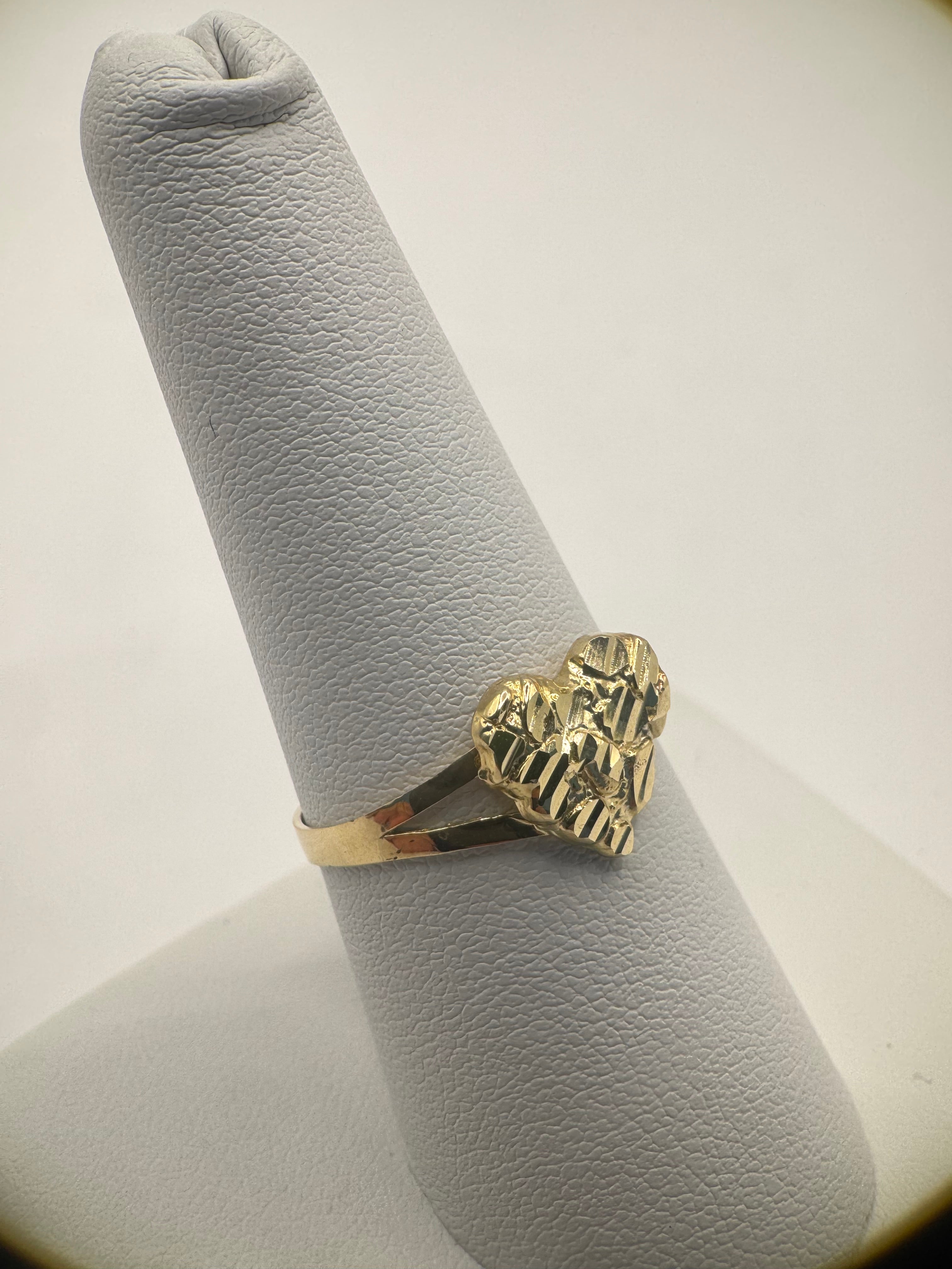 10k YELLOW GOLD HEART NUGGET RING “8”