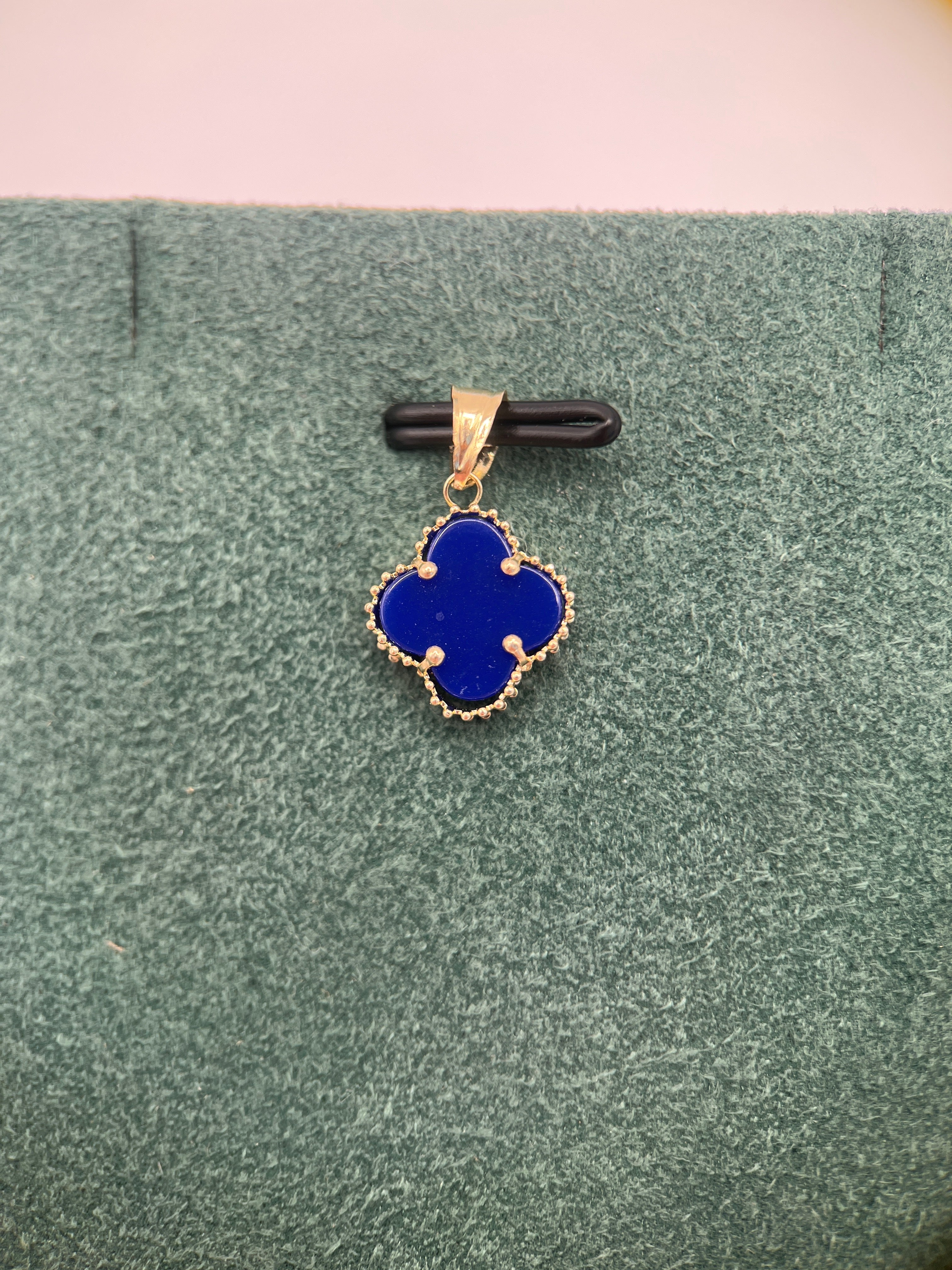 14k yellow gold blue flower pendant