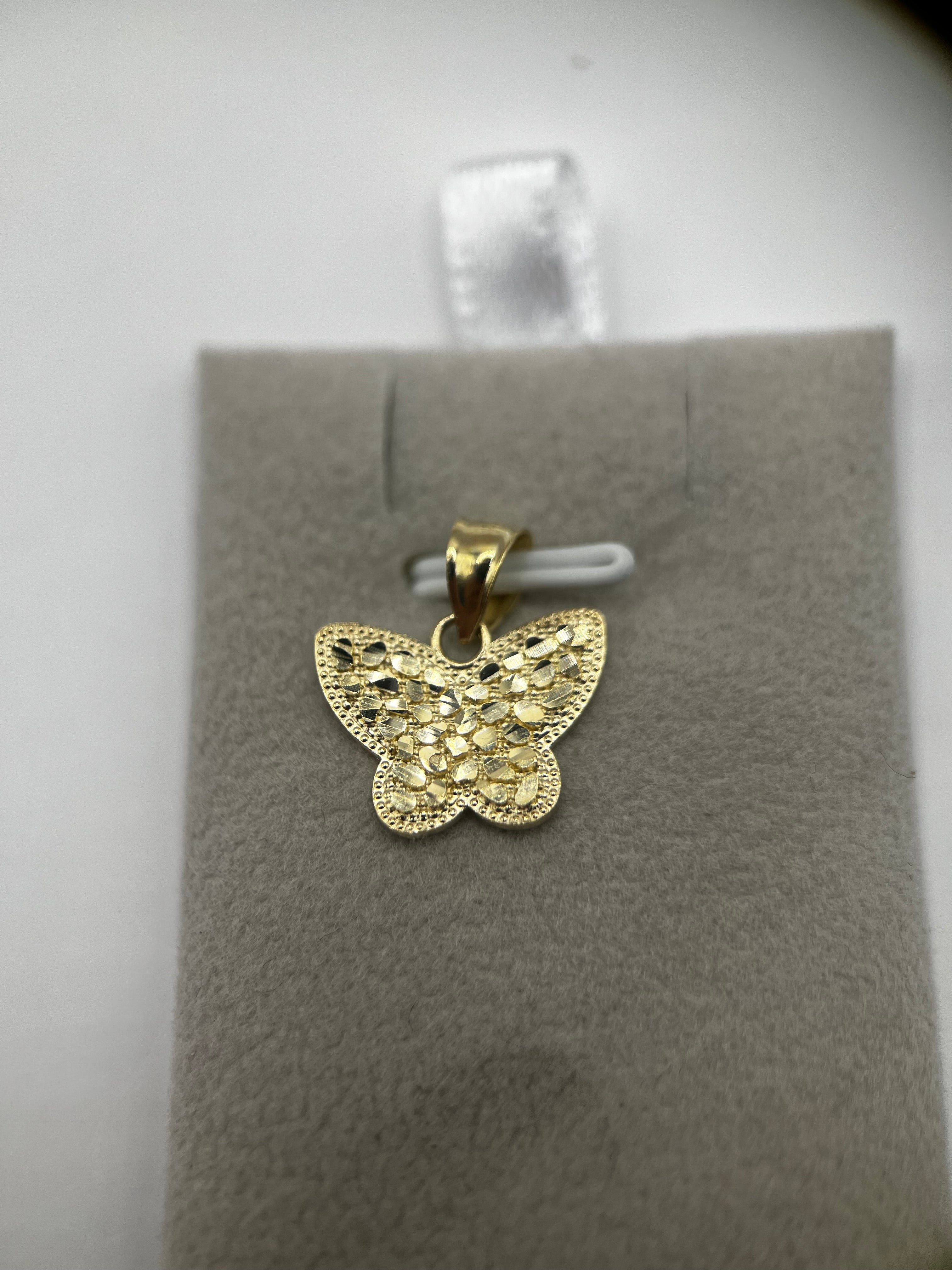 14k yellow gold butterfly pendant
