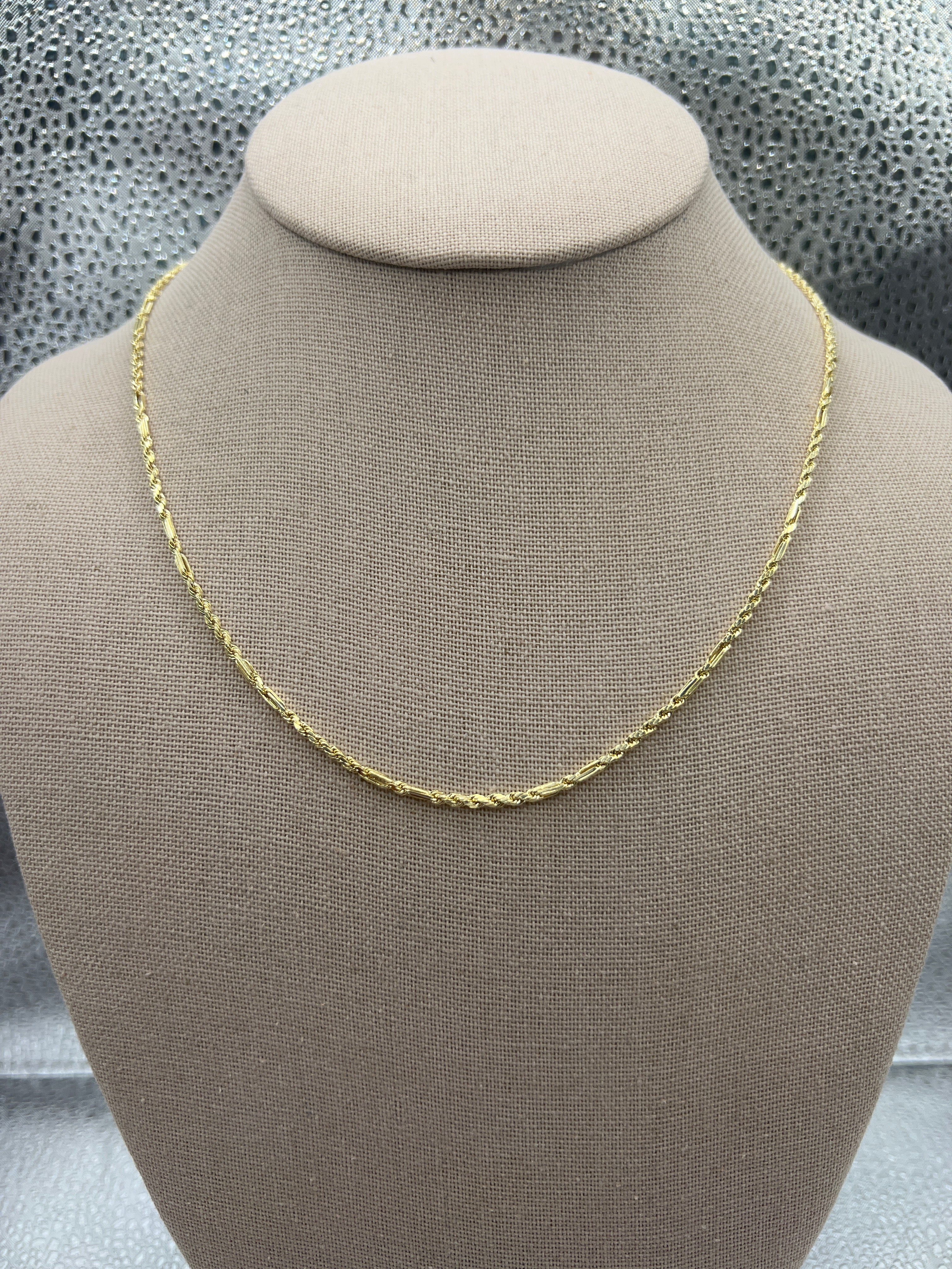 Cadena Milano de 2 mm de oro amarillo de 10k con el "18"