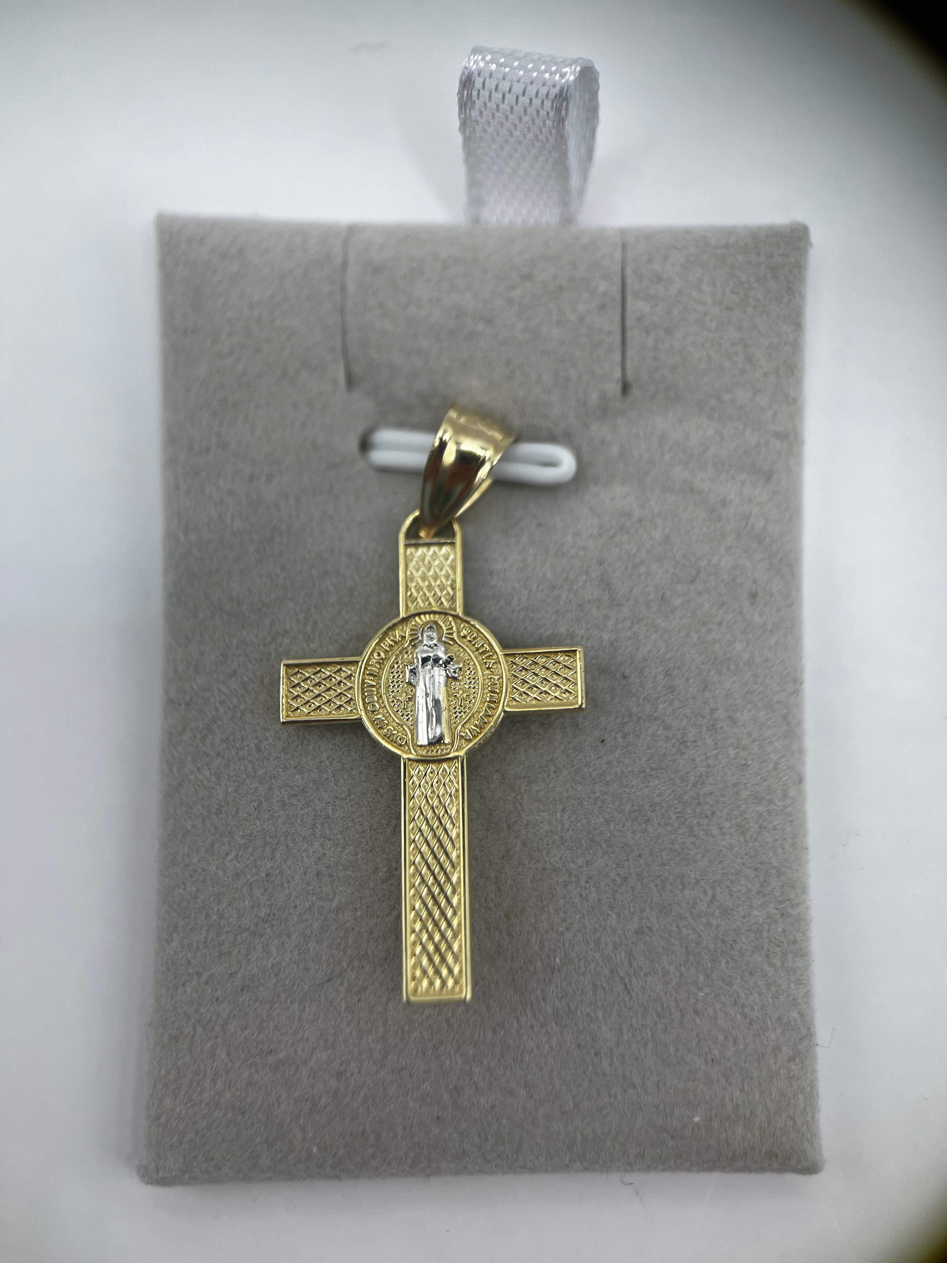 14k Yellow Gold Pendant