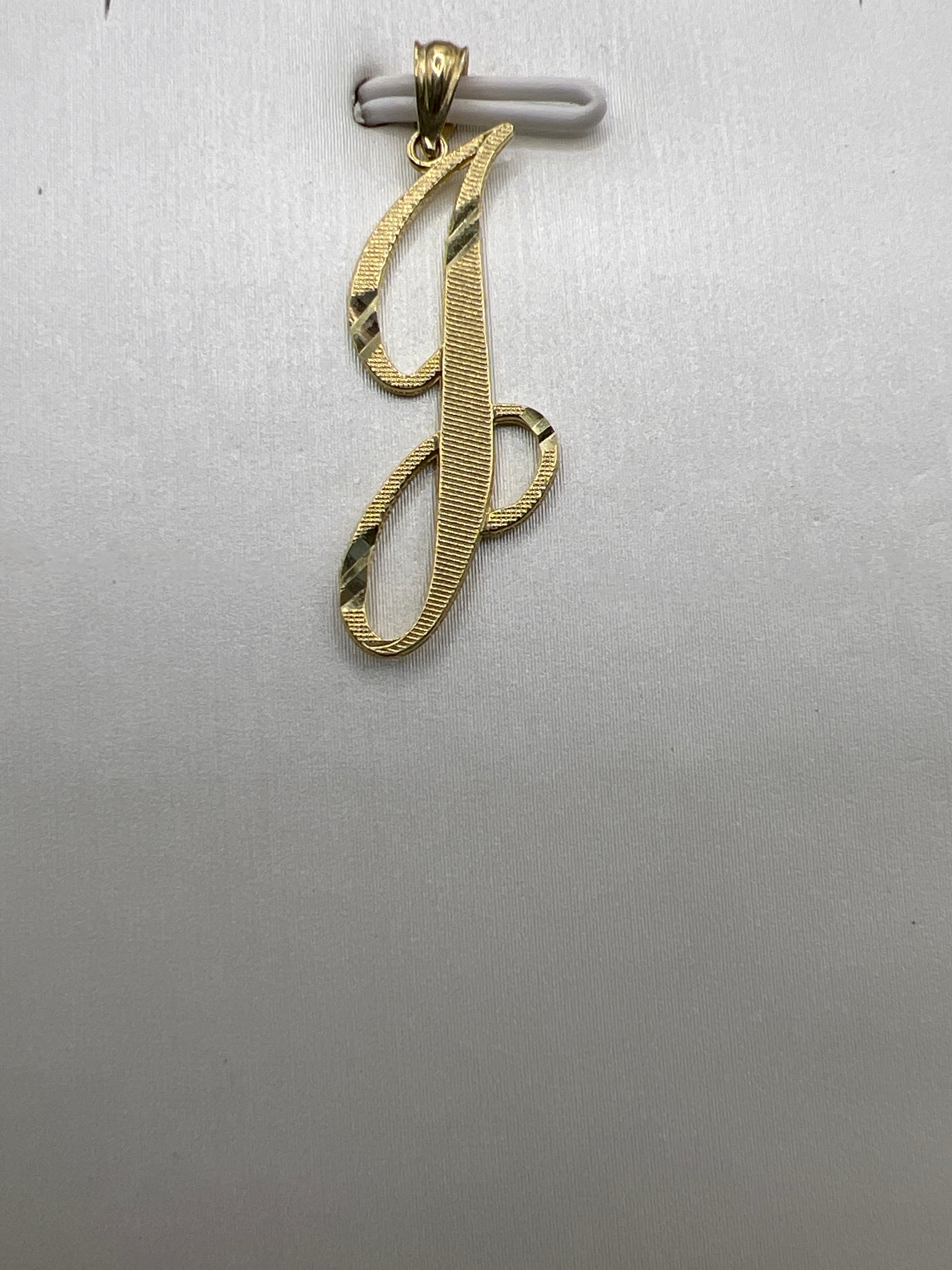 Inicial J de oro amarillo de 10k