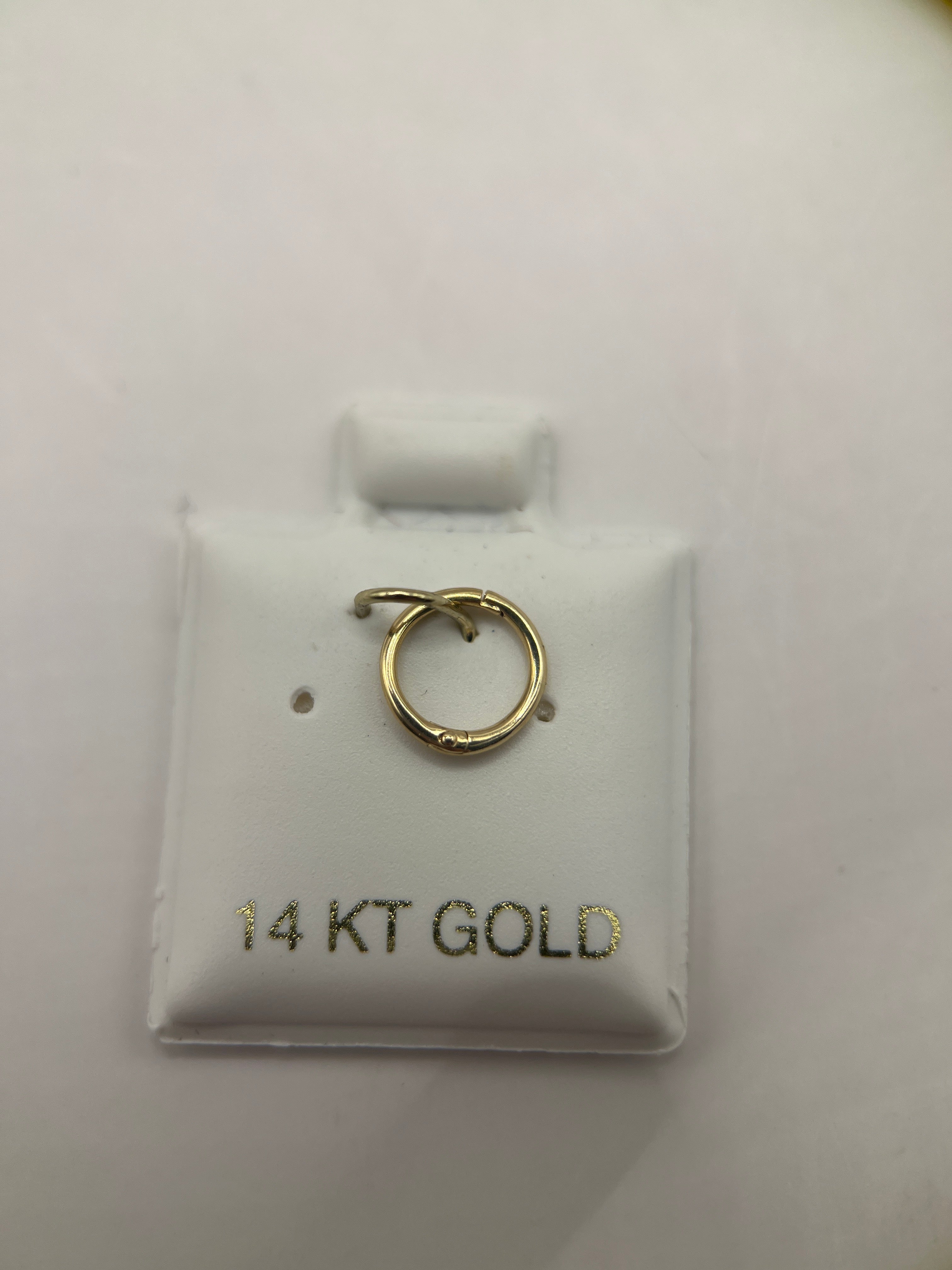 Nariz de oro amarillo de 14k con pilsner