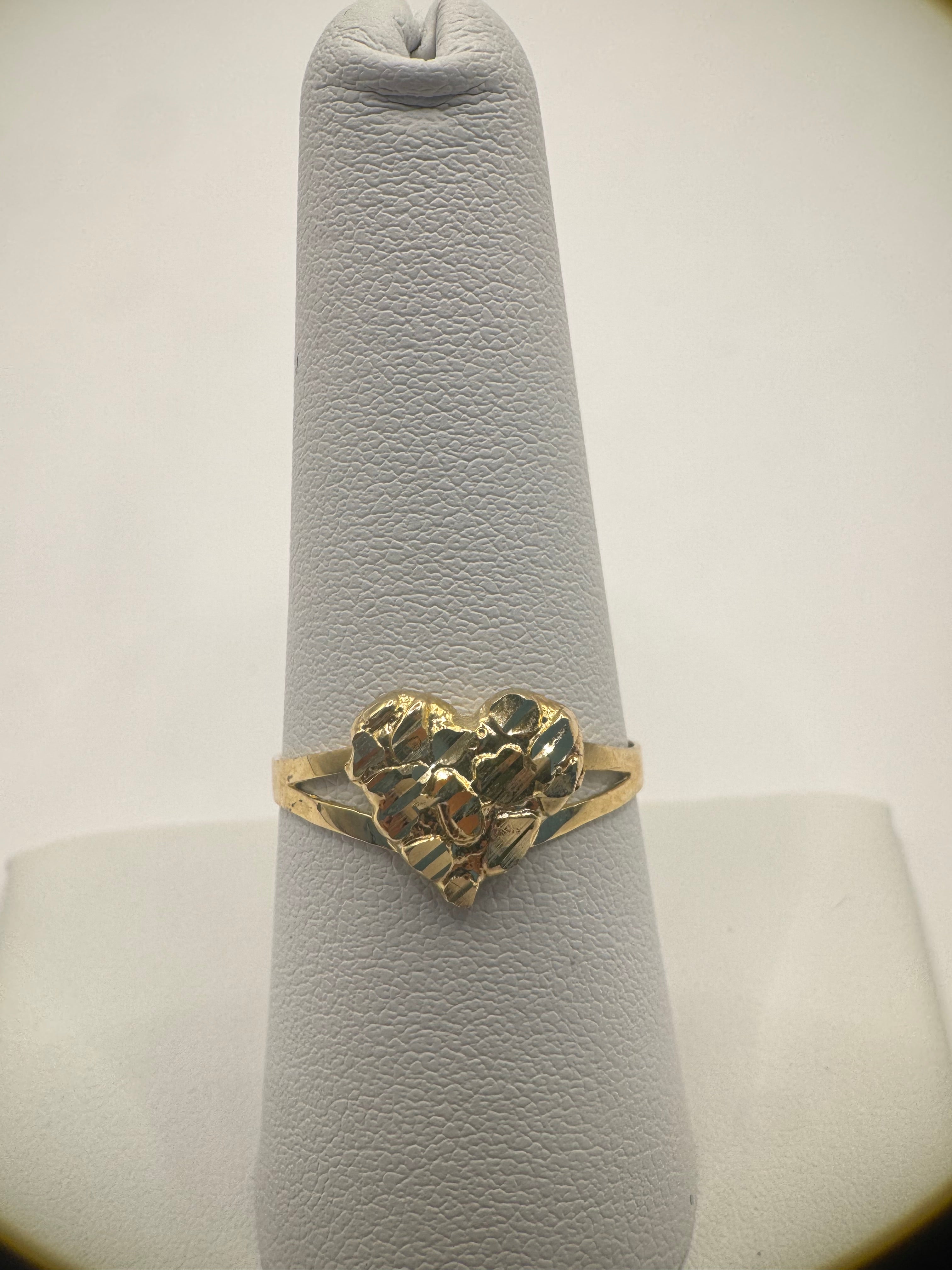 10k YELLOW GOLD HEART NUGGET RING “8”